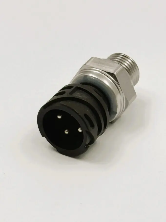 Oil/Fuel Supply Pressure Sensor for Deutz 2.2, 2.9 and 3.6 Engines