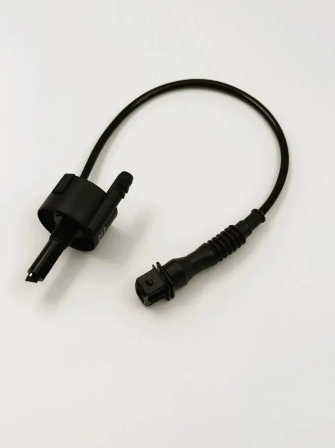Fuel Water Sensor for Deutz 2.2, 2.9, 3.6, 4.1, 6.1 and 7.8 Engines