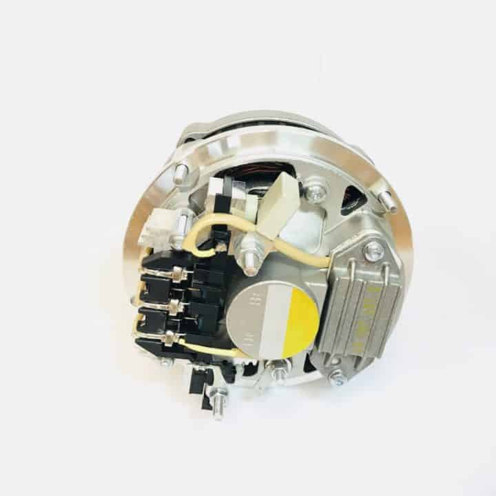 Deutz 1011F / 2011 Alternator - Image 2