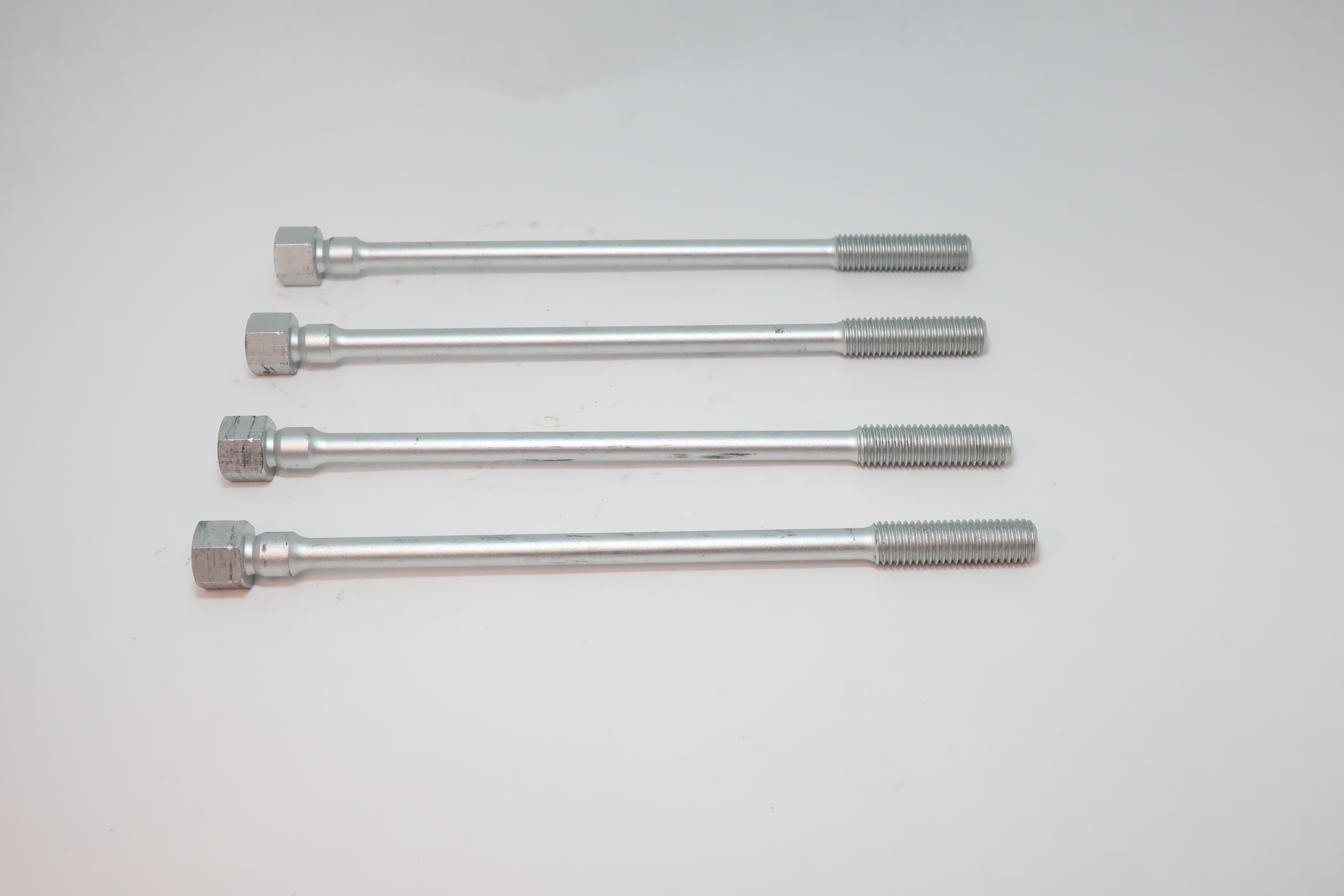 Deutz 912 913 Series Engine Cylinder Head Bolt Sets