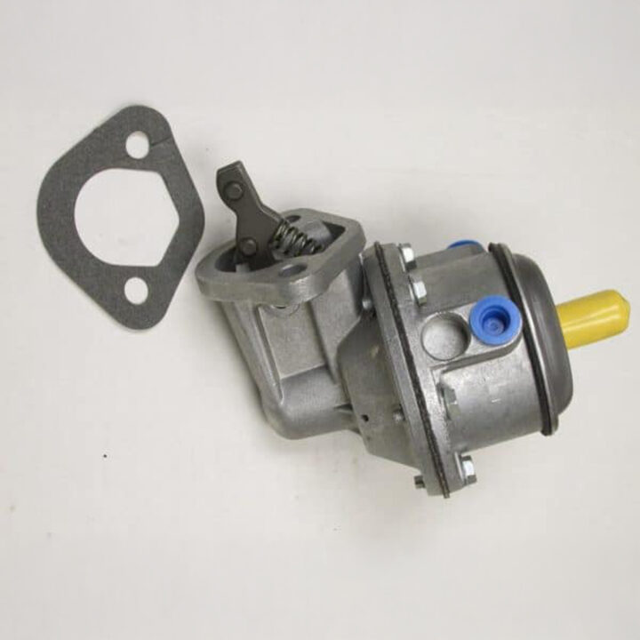 Wisconsin 4 Cylinder Fuel Pump - Image 2