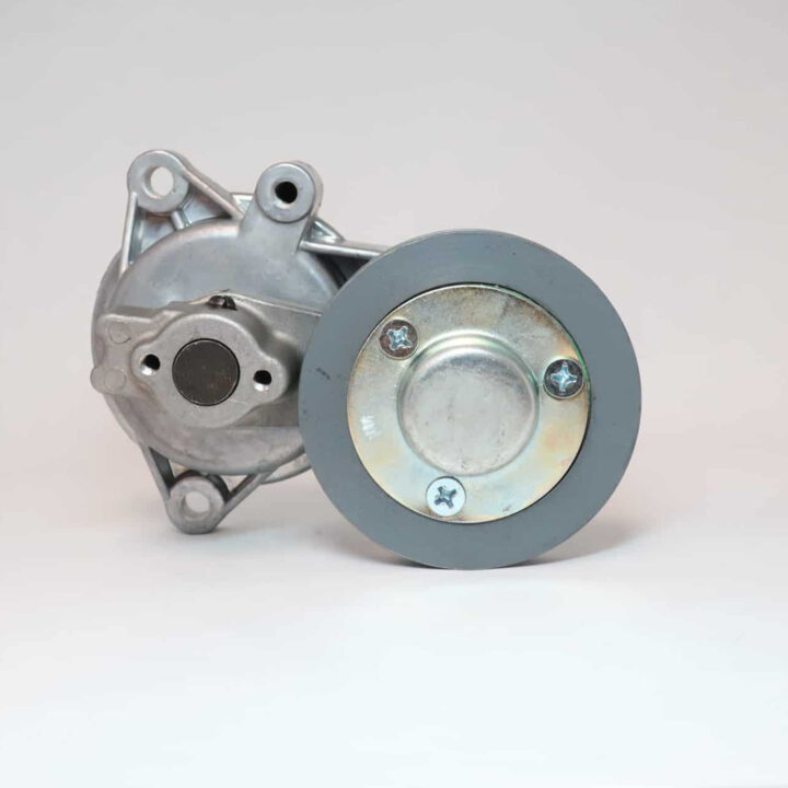 Deutz F6L912 / F6L913 Idler Pulley (single)