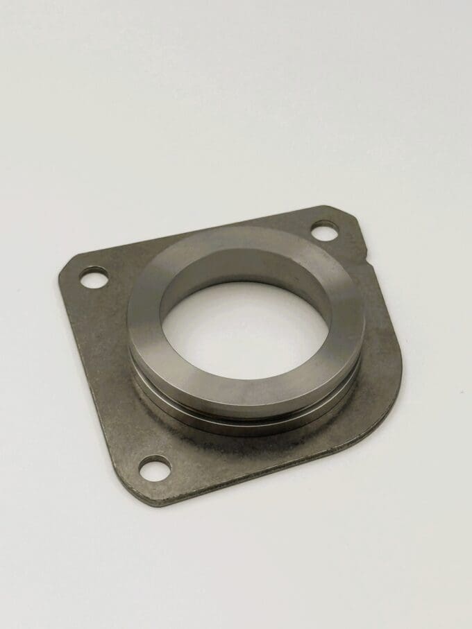 Injection Pump Distance Piece for Deutz 2.9 & 3.6 Engines