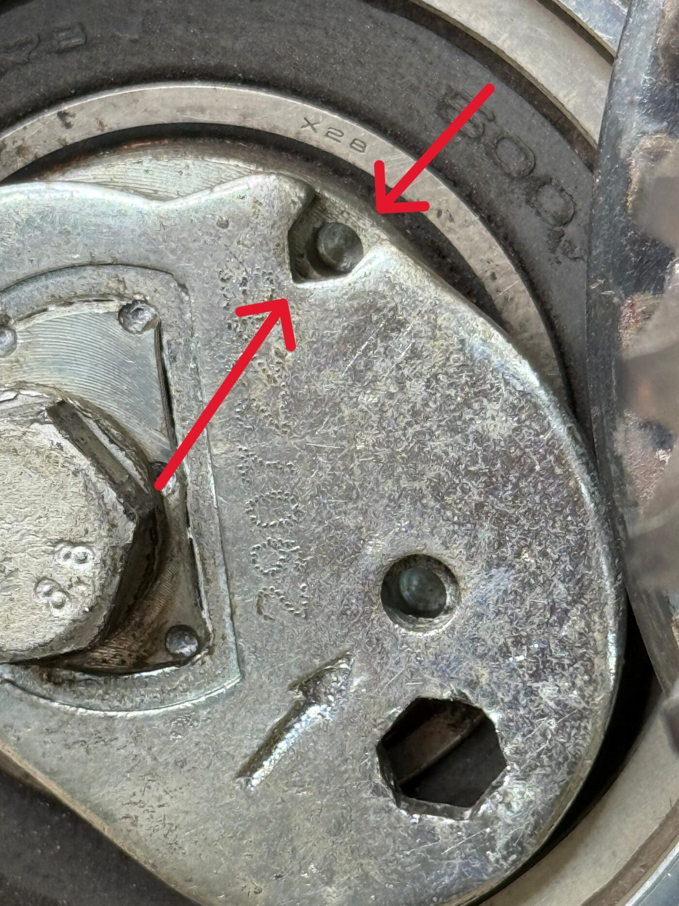 Timing Belt - Groove-Dot Alignment